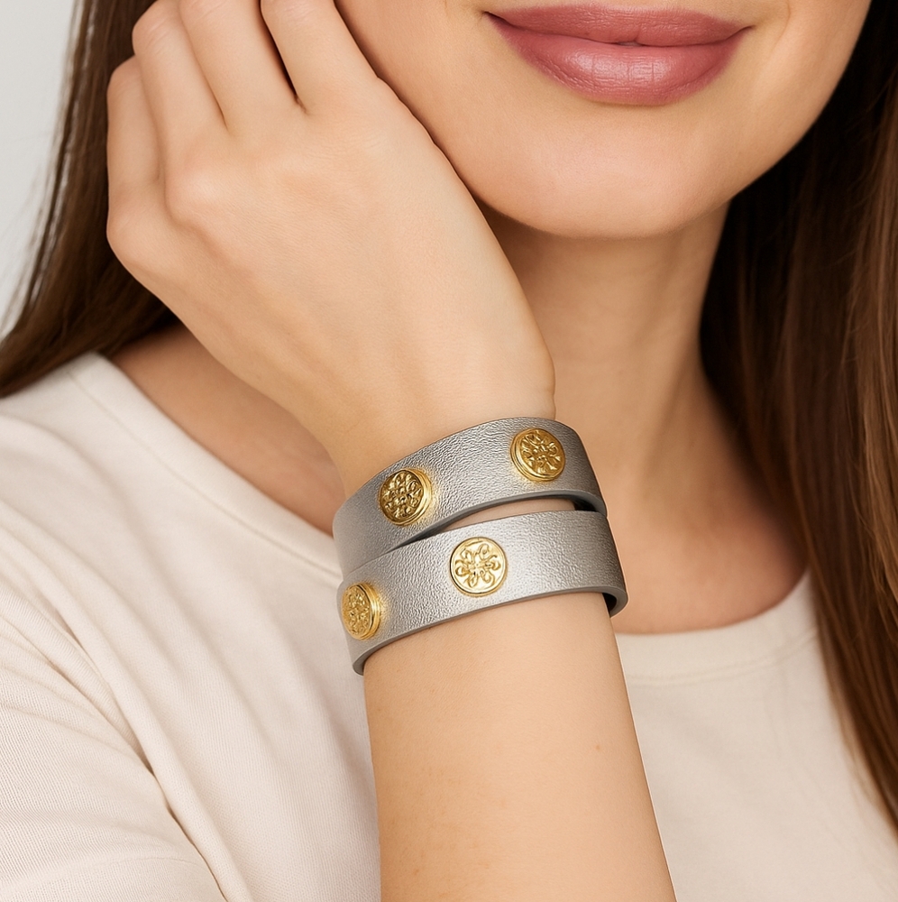 Rustic Cuff Silver Leather Wrap Bracelet 7–7.5” Gold Tone Medallions‎